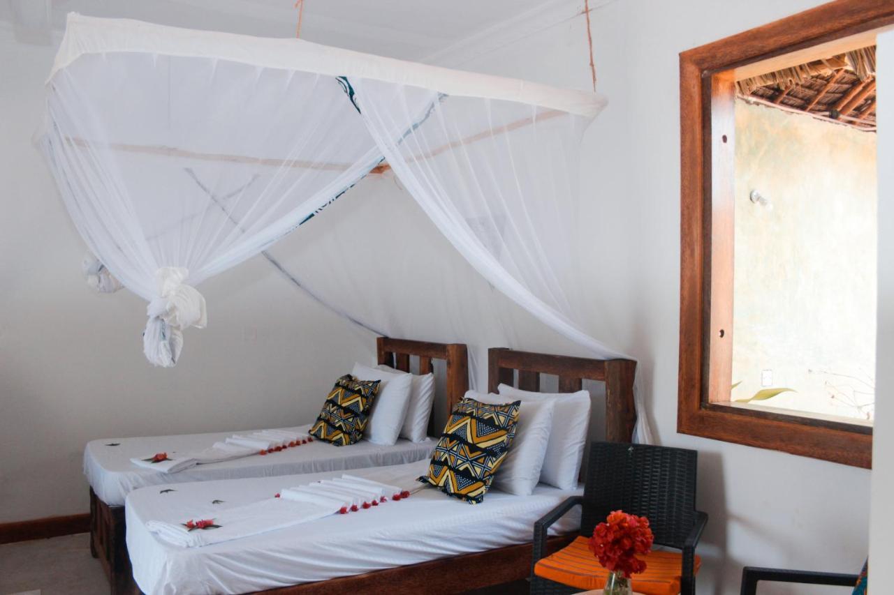 Zanzibar Kusini Beach Bungalows Hotel Kizimkazi Exterior foto