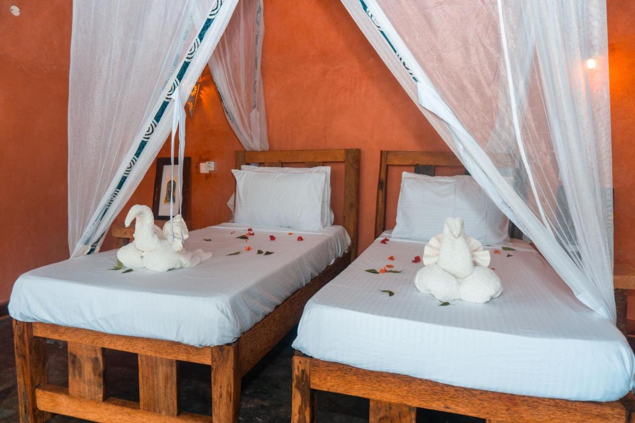 Zanzibar Kusini Beach Bungalows Hotel Kizimkazi Exterior foto