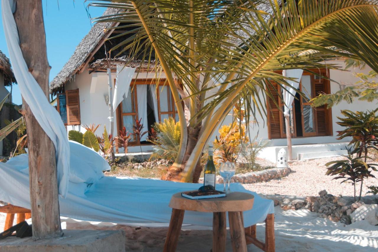 Zanzibar Kusini Beach Bungalows Hotel Kizimkazi Exterior foto
